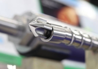 Learn more about nozzles for injection molding machines from Plasti-co